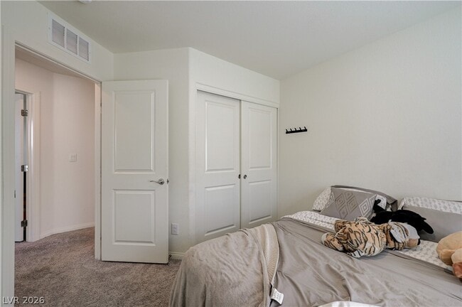 Building Photo - 386 Larksong Ave