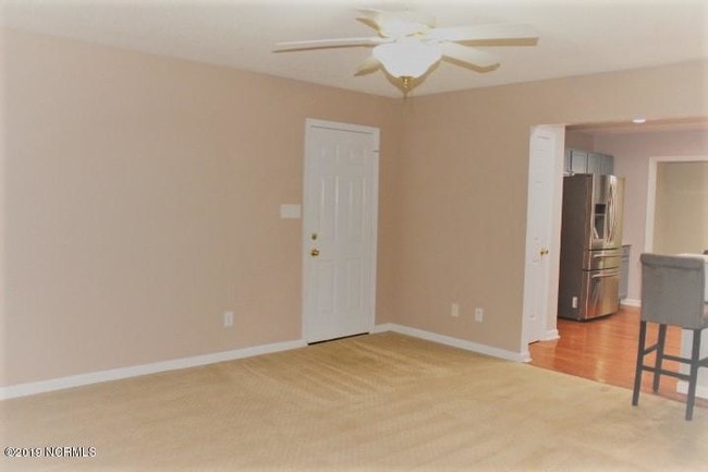 Building Photo - 110 Dunhill Ct