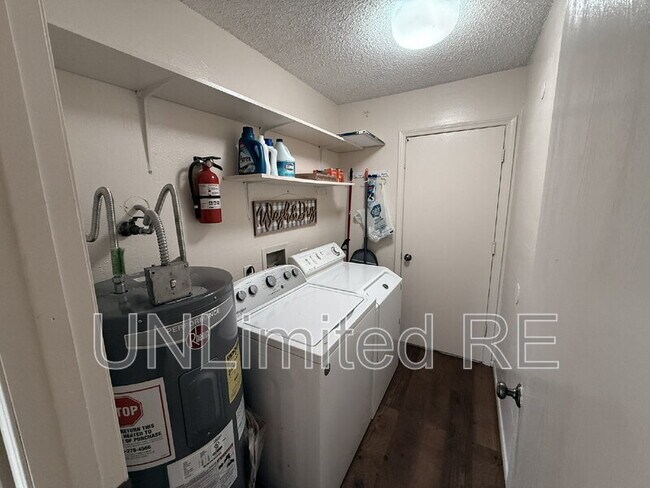 Building Photo - 4752 N Scout Way