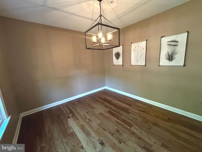 Building Photo - 3879 Charter Club Dr