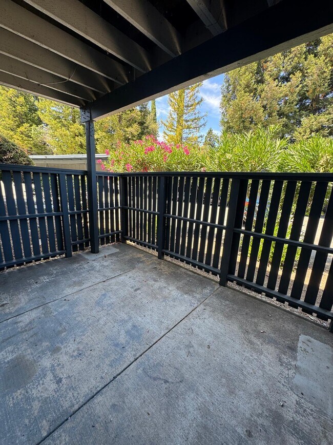 Building Photo - 450 Alameda del Prado
