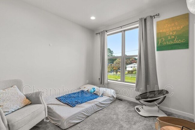 Building Photo - 5136 Randolph Rd