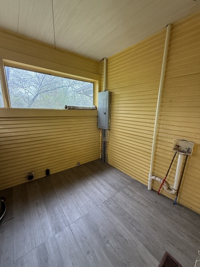 Building Photo - 8020 4th Ave S