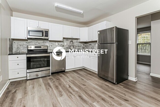 Building Photo - 3 Bedroom Pet-Friendly Home in GASTONIA, NC with Main Street Renewal