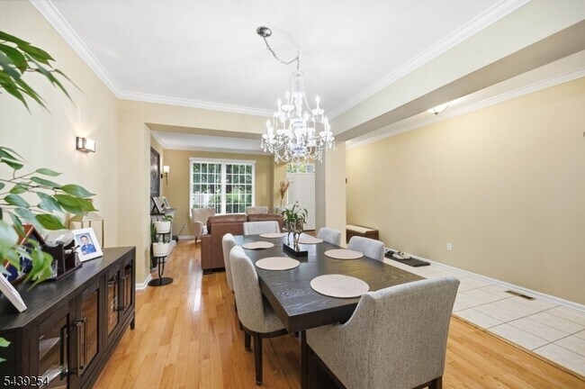 Building Photo - 75 Spring Hill Cir
