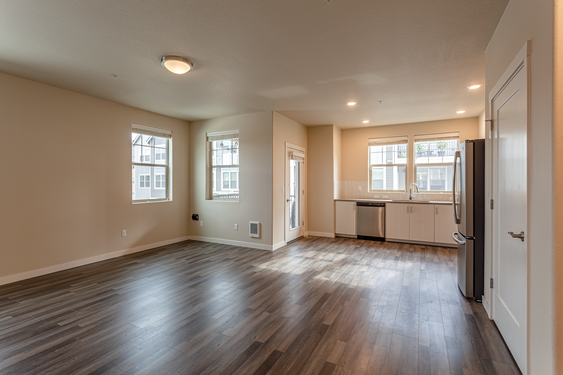 Building Photo - 16323 NW Chadwick Way