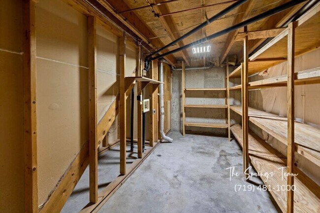 Building Photo - 5833 Bow River Dr