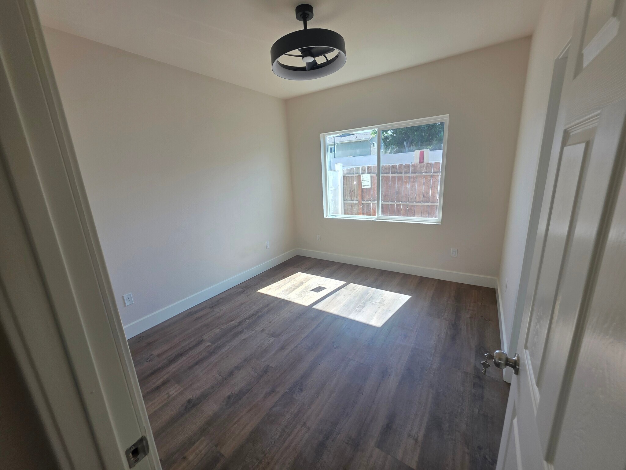 Building Photo - 1004 S Highland Ave