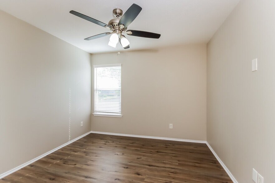 Building Photo - 330 Harbor Mist Dr