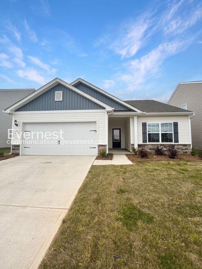 Building Photo - 124 Lightning Dr