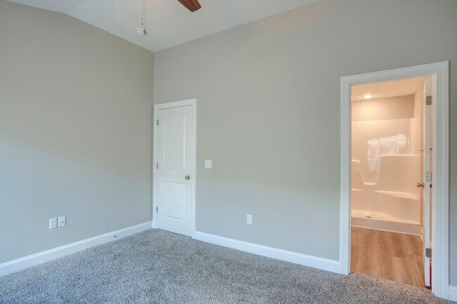 Building Photo - 321 Starfish Ln