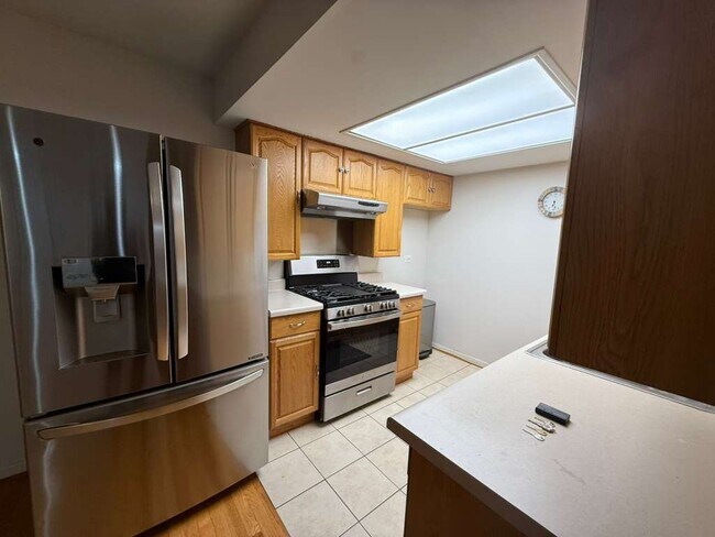 Building Photo - 1410 Whispering Springs Cir
