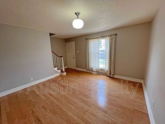 Building Photo - 4081 Paule Ave