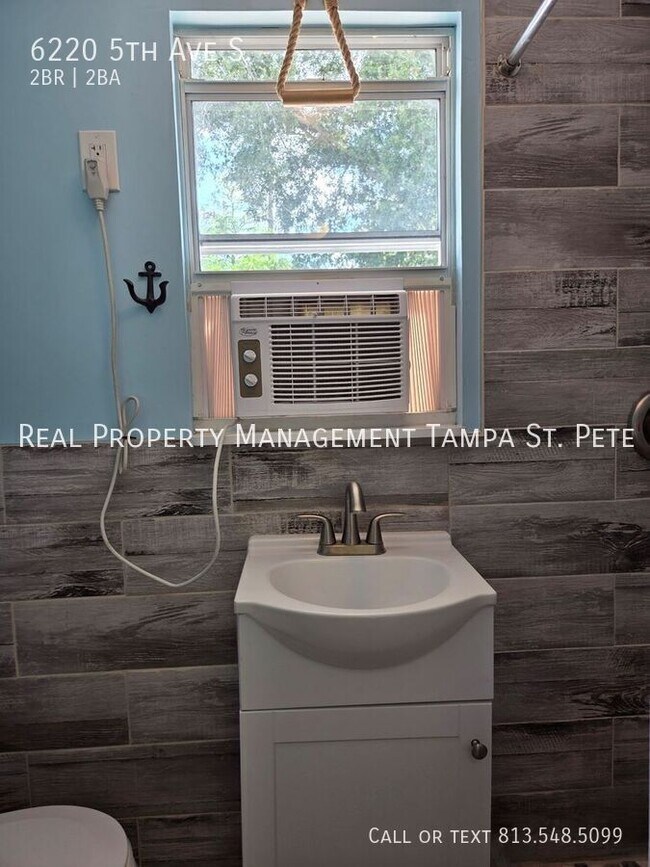 Building Photo - 6220 5th Ave S