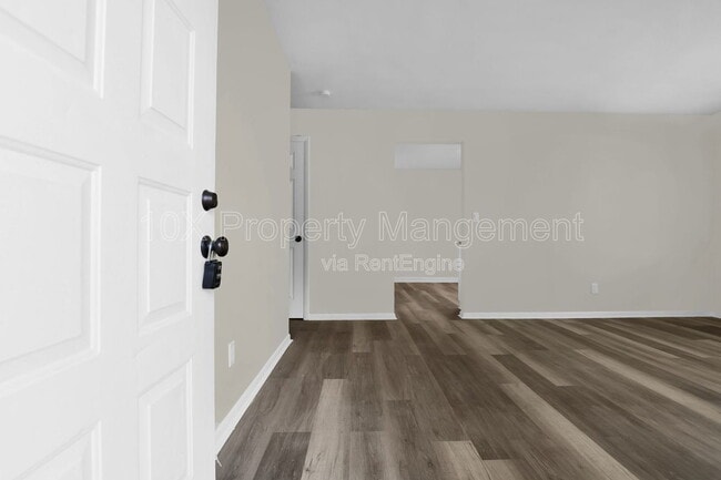 Building Photo - 711 S Chesterfield Rd