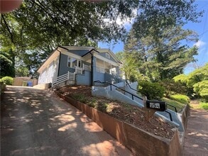 Building Photo - 954 Byron Dr SW