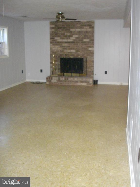 Building Photo - 9713 Klimt Ct