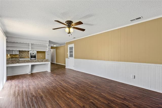 Building Photo - 6305 Chapman Dr