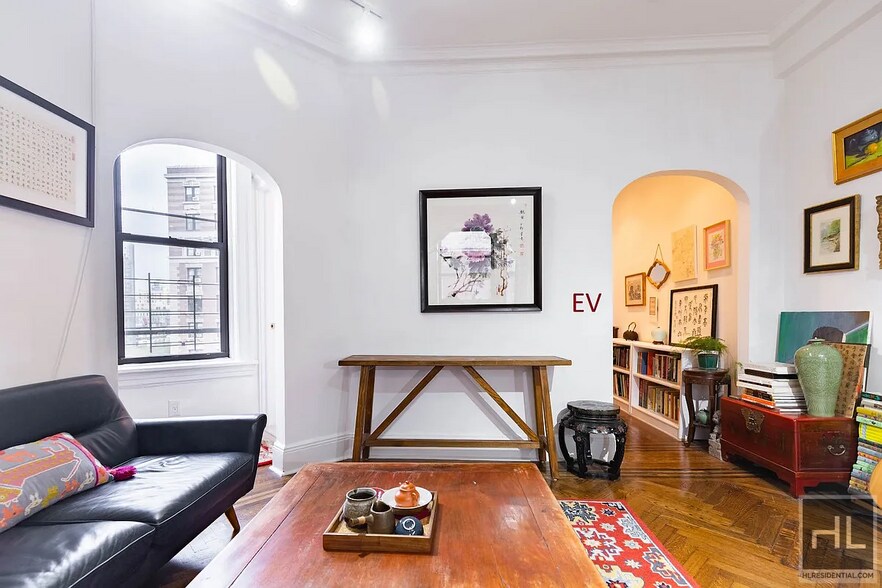 Building Photo - WEST 72 STREET