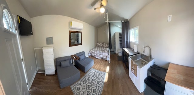 Building Photo - 3330 Myrtle St