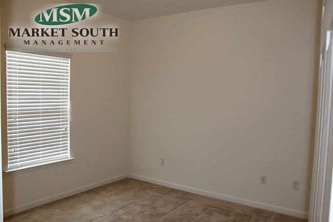 Building Photo - **COMING SOON!!!**  HIGHLANDS CROSSINGS TOWNHOMES