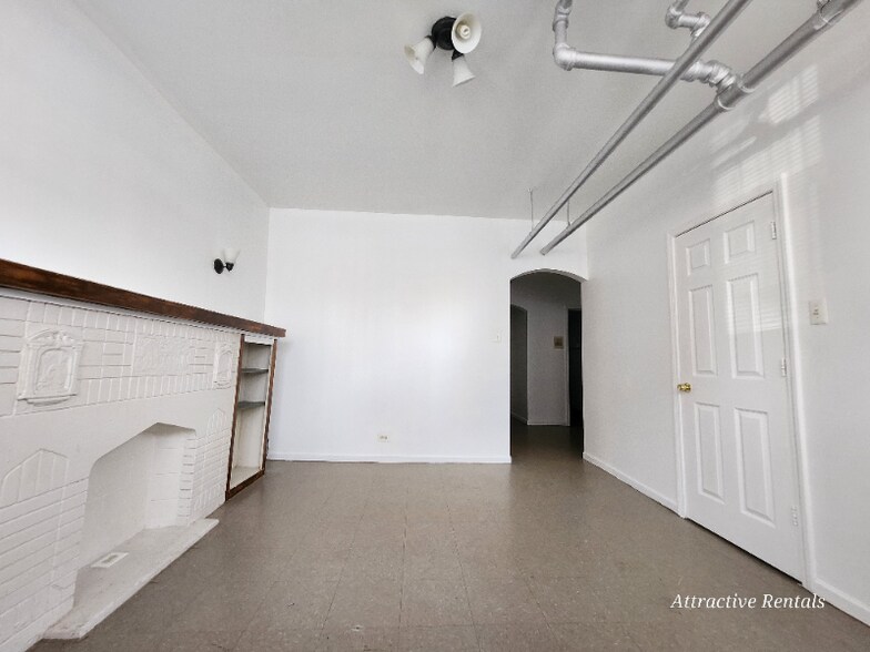 Building Photo - 14 N Long Ave