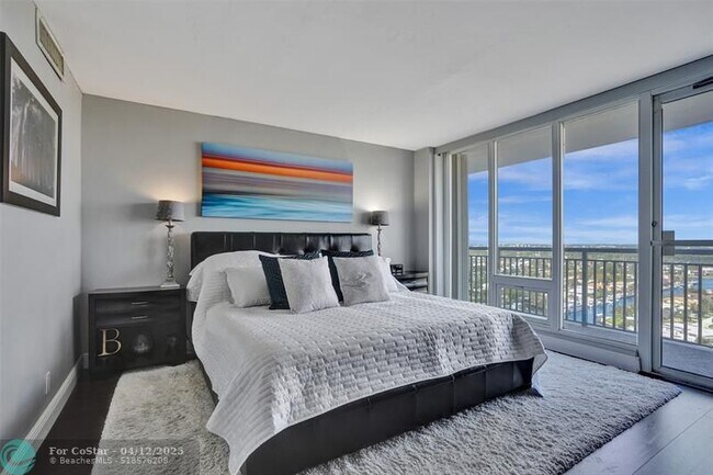 Building Photo - 4280 Galt Ocean Dr