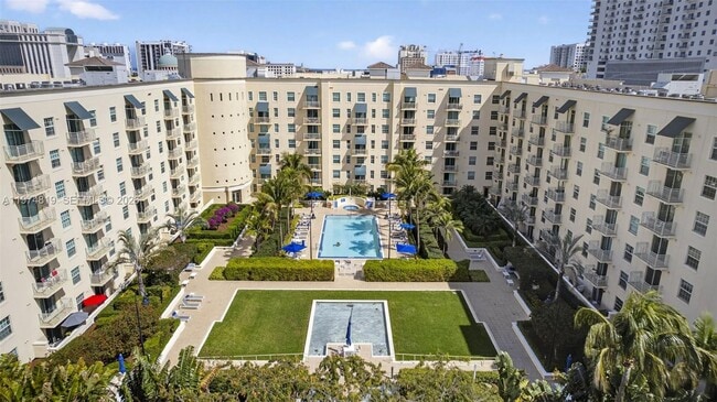 Building Photo - 610 Clematis St