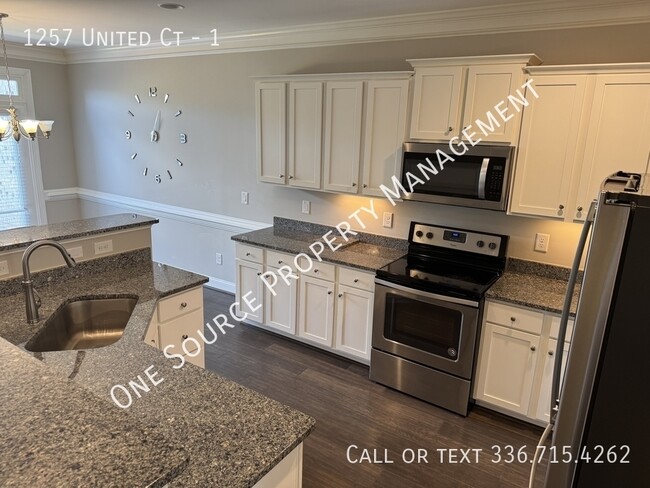 Building Photo - 1257 United Ct