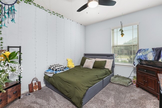 Building Photo - 12506 Cumberland Dr