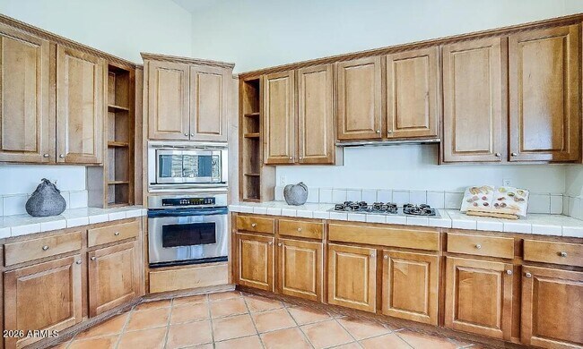 Building Photo - 42020 N Moss Springs Rd