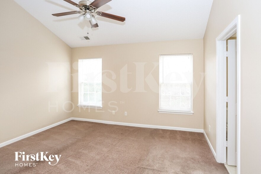 Building Photo - 6017 Briggs Dr