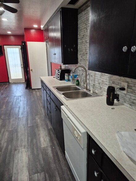 Building Photo - 5308 9th Ave