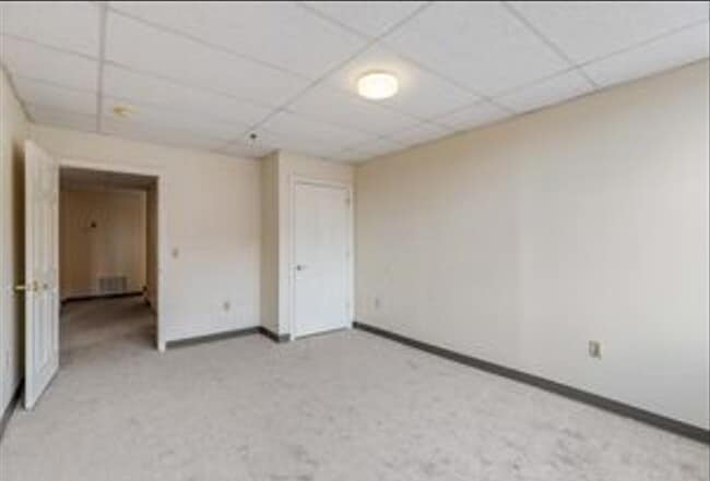 Building Photo - 1015 Elm St