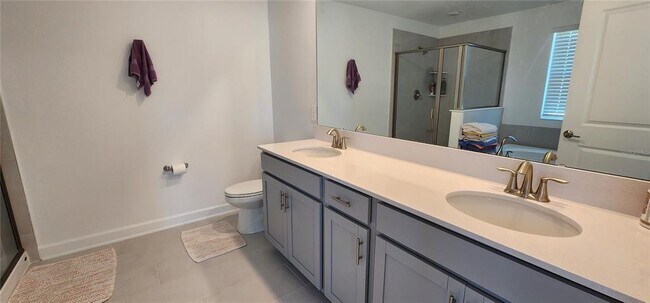 Building Photo - 11406 Listening Dr