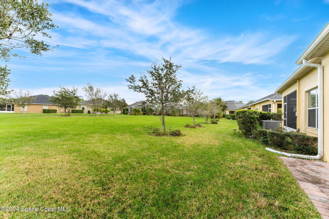 Building Photo - 3490 Funston Cir