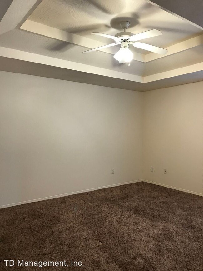 Building Photo - 3 br, 2 bath House - 4325 S Farm Road 125