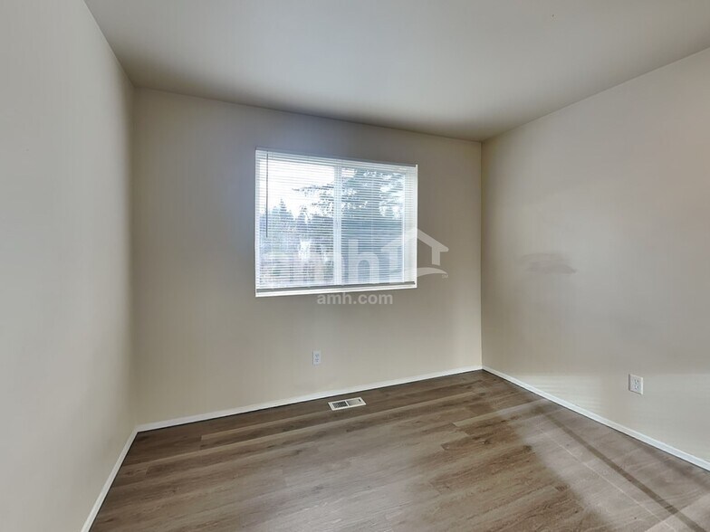 Building Photo - 23703 SE 248th St