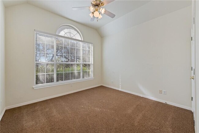 Building Photo - 2550 Co Rd 233