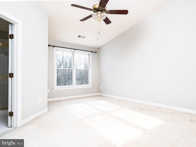 Building Photo - 2155 Wolftrap Ct