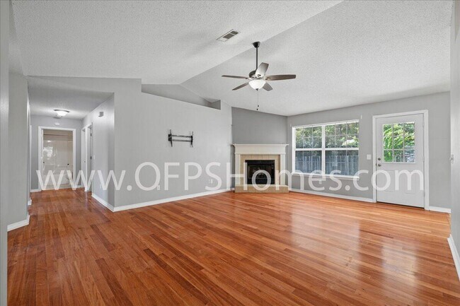 Building Photo - 5163 Whitehurst Ln