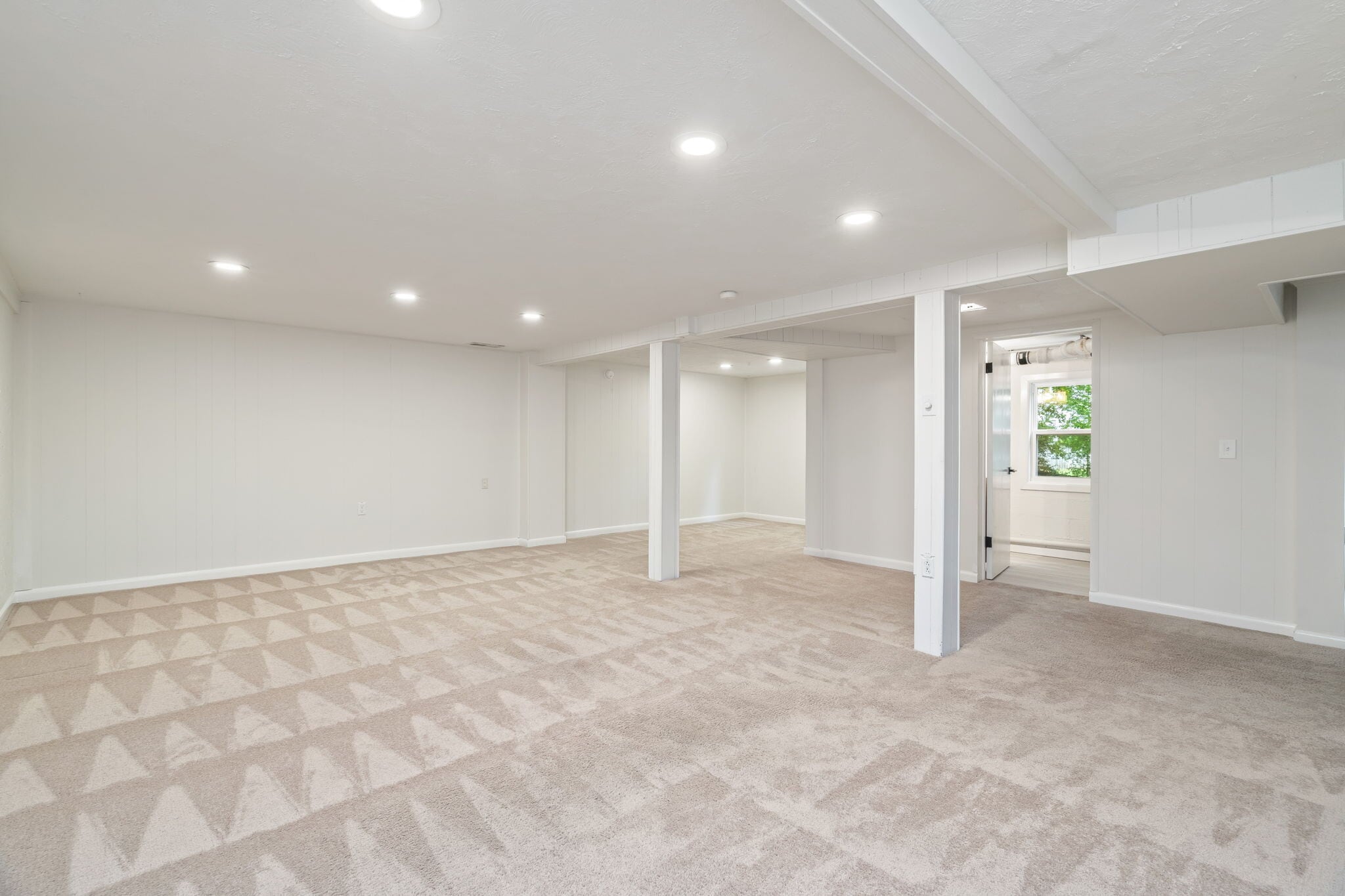 Building Photo - 1316 Huntington Rd