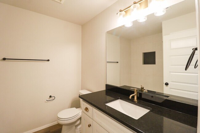 Building Photo - 4 Bed 2 Bath New Construction Home in Bixby