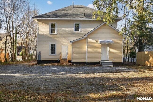 Building Photo - 512 Maple Ave