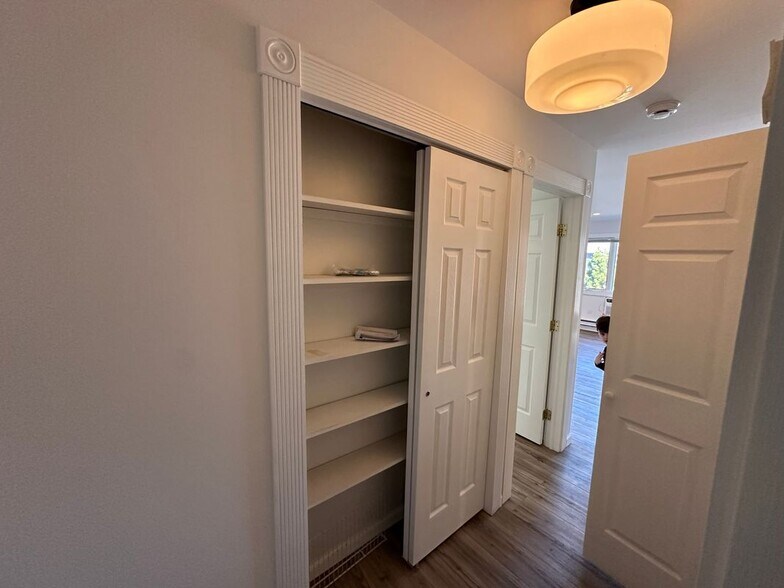 Building Photo - 14 Hilltop Terrace