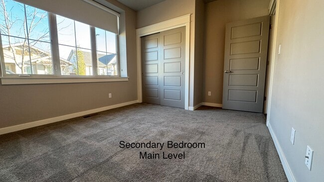 Building Photo - 6253 N Winward Ln