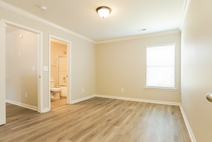 Building Photo - 160 Green Wood Cir