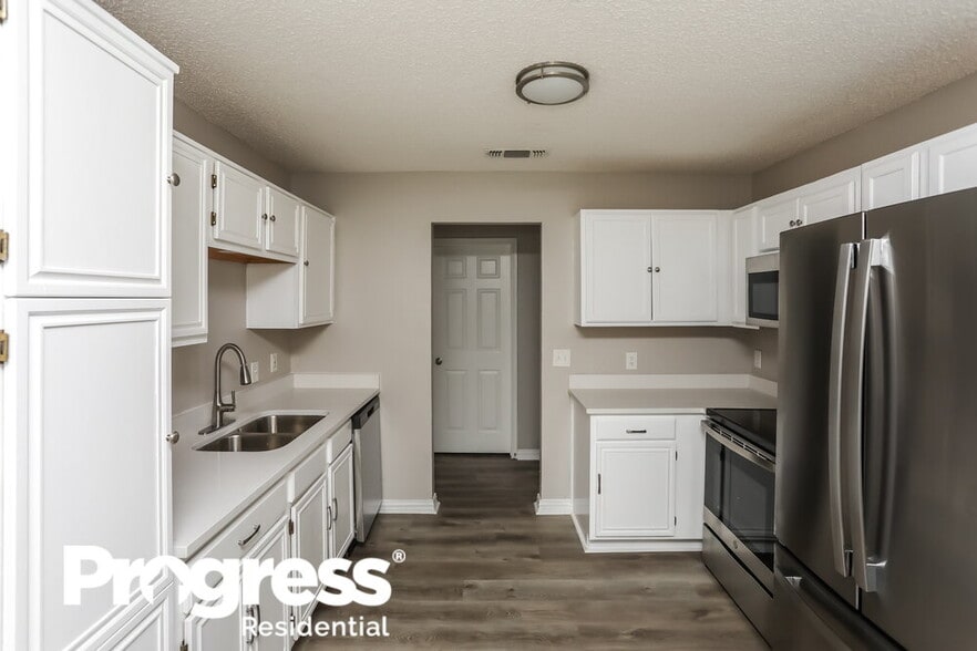 Building Photo - 556 Blue Haze Dr