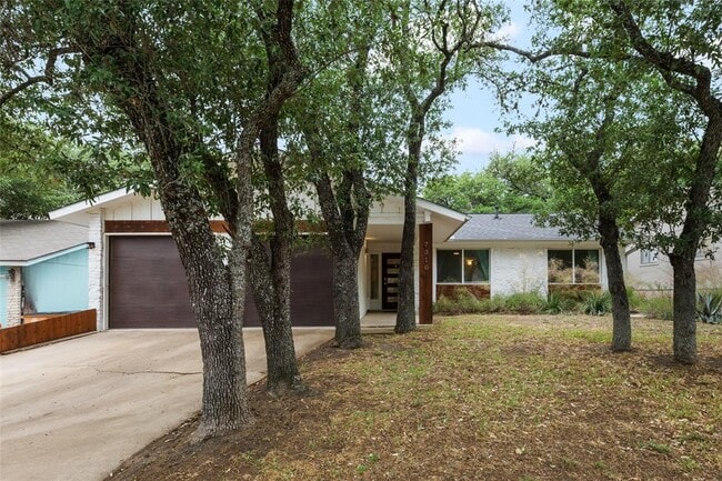 Building Photo - 7310 Broken Arrow Ln