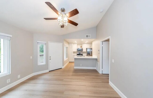 Building Photo - 28107 Caldaro